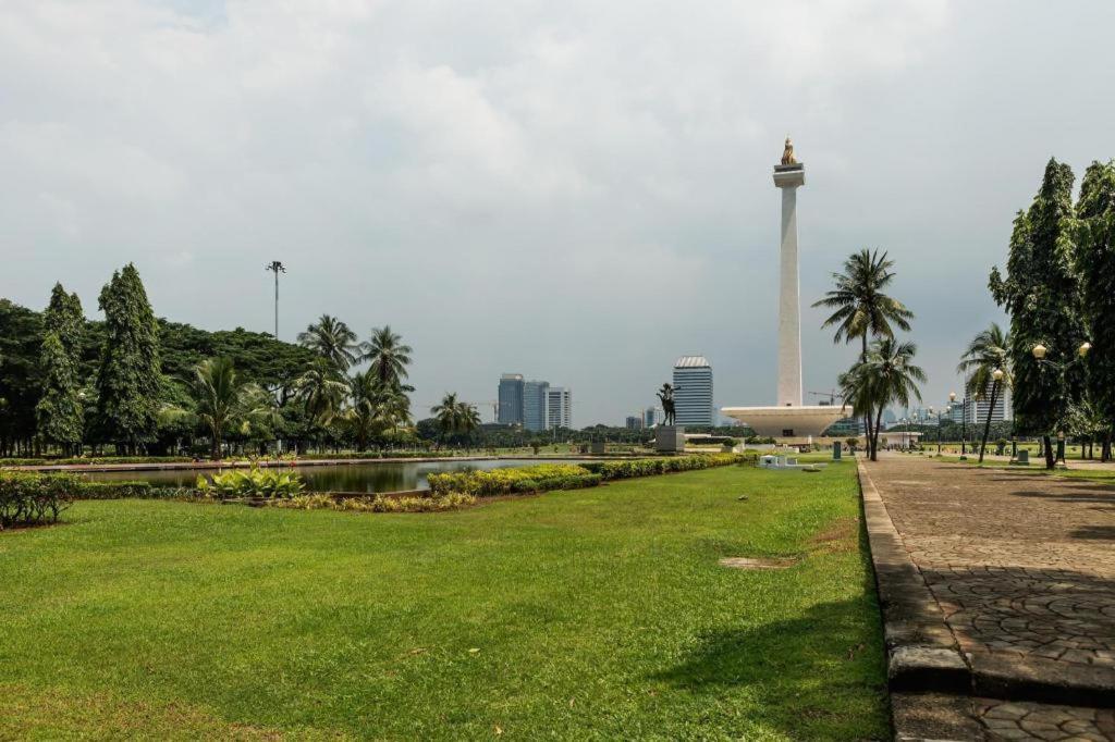 Env Room Jakarta Exterior photo